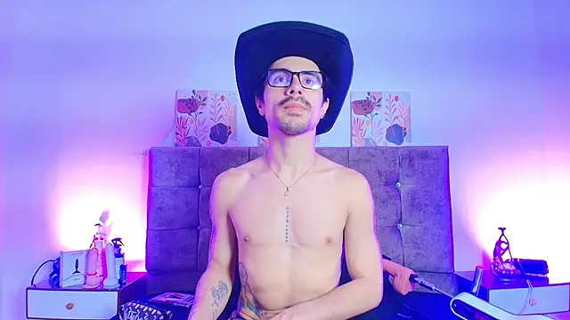 Ethan Briggs  online show from July 17, 2026, 3:48 am
