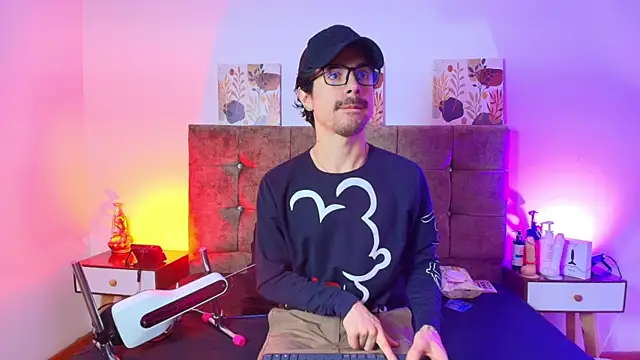 Ethan Briggs  online show from August 1, 2026, 3:26 am
