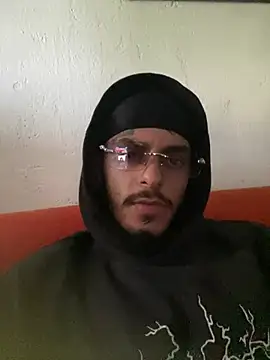 liyamjunior online show from February 10, 2026, 5:23 pm