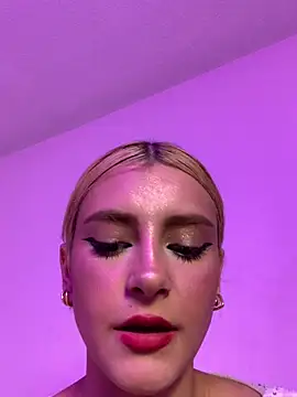 ivy-777 online show from June 25, 2026, 1:36 am