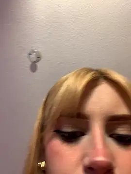 ivy-777 online show from June 26, 2026, 1:22 am