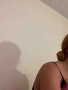 ivy-777 online show from June 28, 2026, 12:50 am