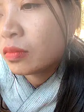 miumiu sexy2x online show from March 1, 2026, 8:25 am