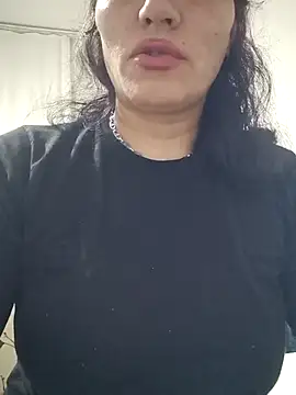 Snapshot of Karanfilim chatting on July 16, 2026, 10:51 pm Karanfilim online show from July 16, 2026, 10:51 pm