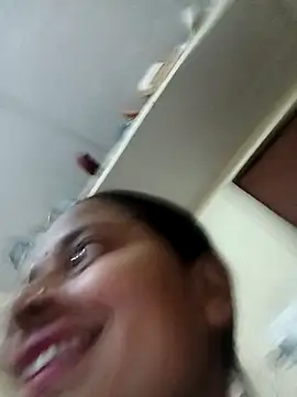 M Girl online show from February 4, 2026, 7:58 am