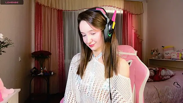 MarcelaBlas online show from June 8, 2026, 2:17 pm