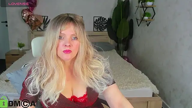 Snapshot of Victoria_Nelson chatting on March 17, 2026, 1:30 am Victoria Nelson online show from March 17, 2026, 1:30 am