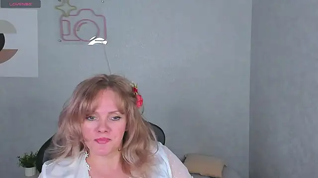 Snapshot of Victoria_Nelson chatting on April 21, 2026, 2:51 am Victoria Nelson online show from April 21, 2026, 2:51 am