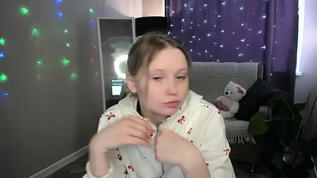 Sweet M1la online show from March 22, 2026, 6:15 am