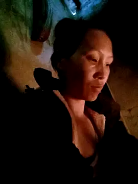 Diana-02 online show from May 3, 2026, 2:27 am