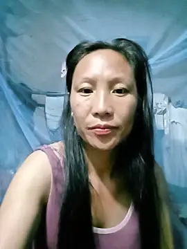 Snapshot of Diana-02 chatting on May 15, 2026, 7:12 pm Diana-02 online show from May 15, 2026, 7:12 pm