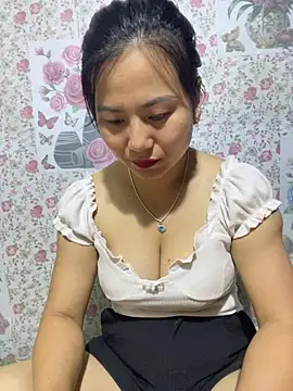 Snapshot of IORio2x chatting on June 9, 2026, 2:34 am IORio2x online show from June 9, 2026, 2:34 am