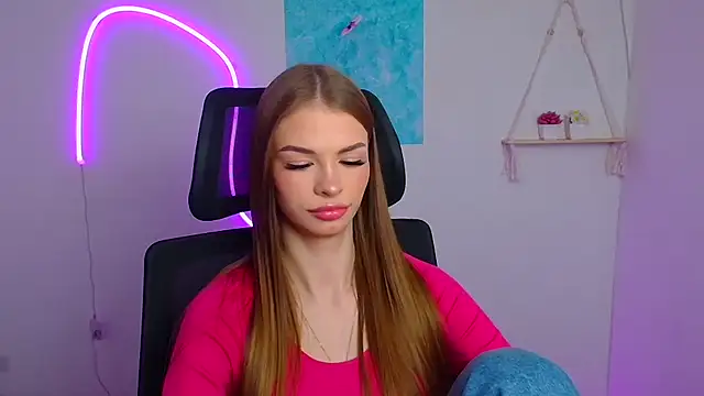 Lina Loveuu online show from April 11, 2026, 11:36 am