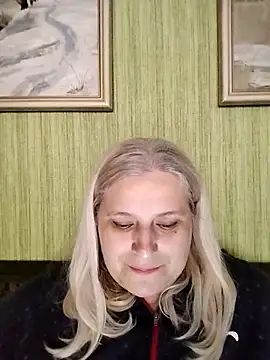 NyushaLollipop online show from May 10, 2026, 4:42 pm