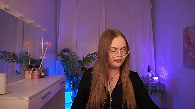 FeliciaLorne online show from January 18, 2026, 12:19 pm