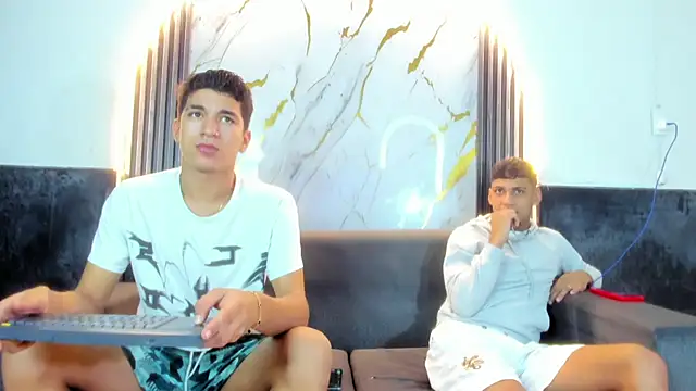 ALEX KEITH26 online show from February 8, 2026, 12:03 pm