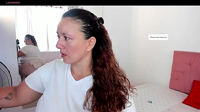 Snapshot of MsGaby_ chatting on June 9, 2026, 6:42 pm MsGaby online show from June 9, 2026, 6:42 pm