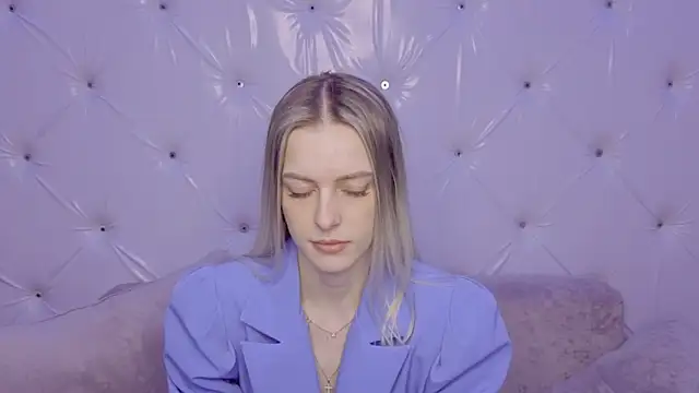 Snapshot of kittie_like18 chatting on March 14, 2026, 12:49 am kittie like18 online show from March 14, 2026, 12:49 am