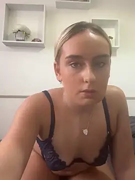 Scarletbx online show from February 1, 2026, 10:46 am