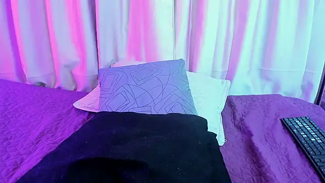 Snapshot of emily_34_ chatting on March 11, 2026, 3:55 am emily 34 online show from March 11, 2026, 3:55 am