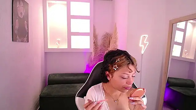 melodyy as online show from February 26, 2026, 12:27 pm