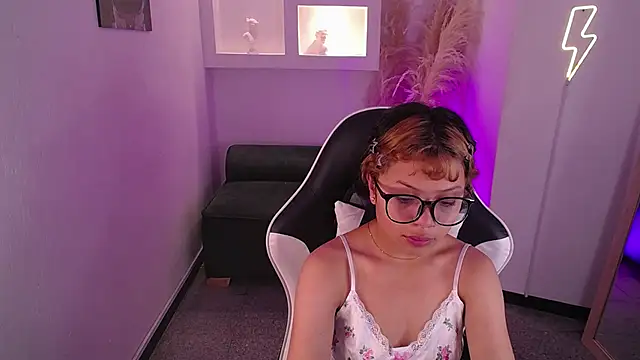 melodyy as online show from February 27, 2026, 12:49 pm