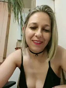 AdaJoy online show from May 8, 2026, 10:24 pm