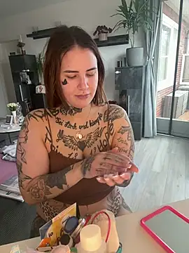 Snapshot of NyxTattoo chatting on February 22, 2026, 9:22 am NyxTattoo online show from February 22, 2026, 9:22 am