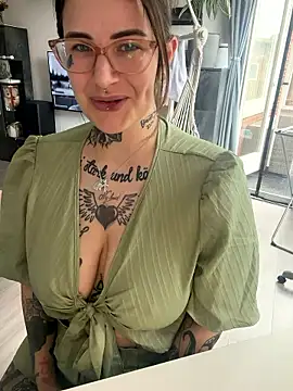 Snapshot of NyxTattoo chatting on May 20, 2026, 9:50 am NyxTattoo online show from May 20, 2026, 9:50 am