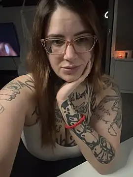 Snapshot of NyxTattoo chatting on March 5, 2026, 6:59 pm NyxTattoo online show from March 5, 2026, 6:59 pm