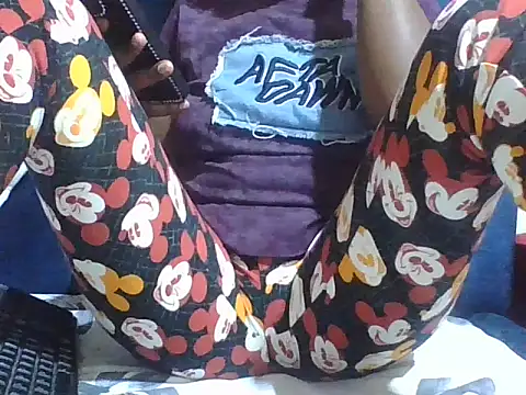 Littlemistress24 online show from January 13, 2026, 8:24 pm