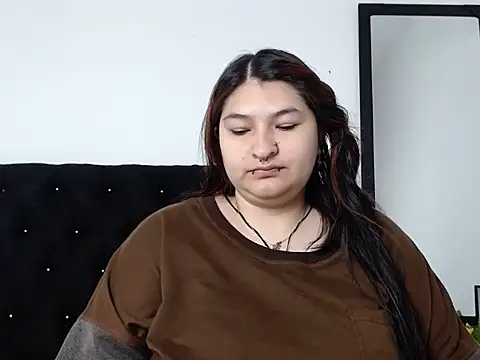 Snapshot of LauraHorny69 chatting on February 20, 2026, 1:02 pm LauraHorny69 online show from February 20, 2026, 1:02 pm