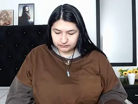 Snapshot of LauraHorny69 chatting on March 6, 2026, 1:06 pm LauraHorny69 online show from March 6, 2026, 1:06 pm