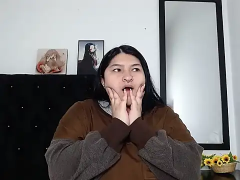 Snapshot of LauraHorny69 chatting on March 12, 2026, 1:15 pm LauraHorny69 online show from March 12, 2026, 1:15 pm