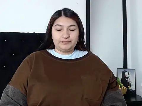 Snapshot of LauraHorny69 chatting on February 21, 2026, 1:02 pm LauraHorny69 online show from February 21, 2026, 1:02 pm