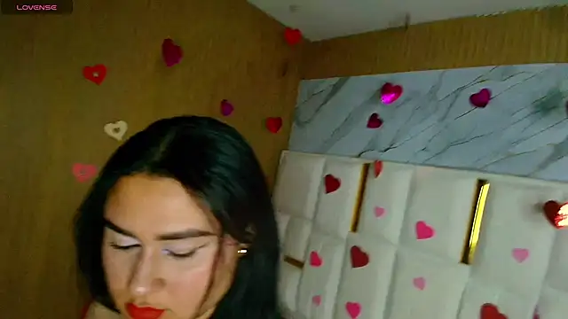 Snapshot of Zarath_tf chatting on February 13, 2026, 8:53 pm Zarath tf online show from February 13, 2026, 8:53 pm