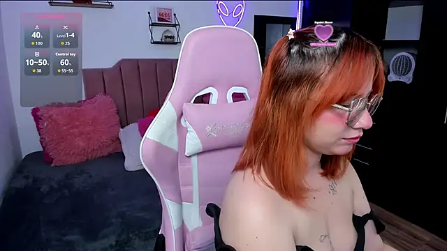 Nina curves online show from March 13, 2026, 3:11 am