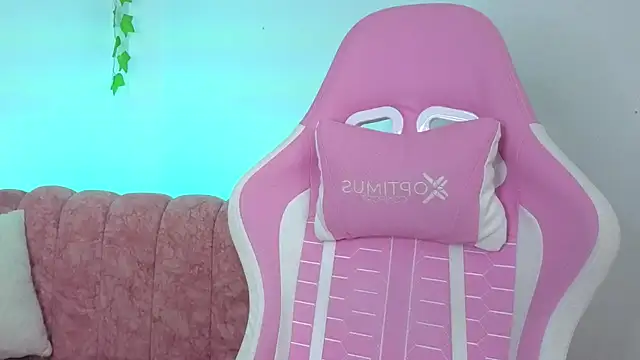 Madisonn cortes online show from February 9, 2026, 7:45 pm