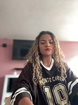 Snapshot of AngelPinkk_ chatting on March 8, 2026, 8:12 pm AngelPinkk online show from March 8, 2026, 8:12 pm