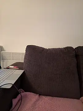 icelyne 2001 online show from February 1, 2026, 2:32 am