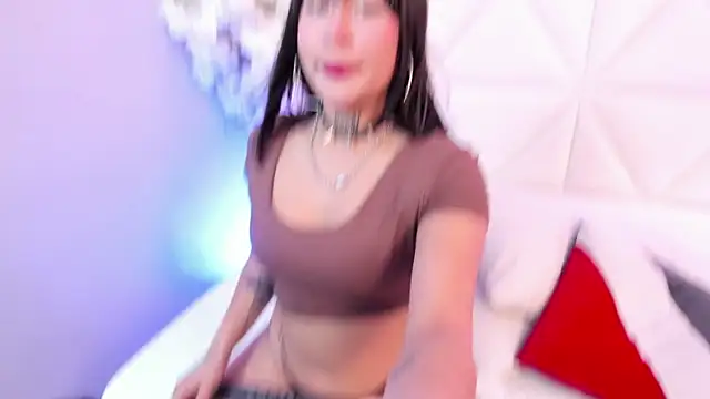 Snapshot of Adhara_Vil chatting on February 24, 2026, 8:21 pm Adhara Vil online show from February 24, 2026, 8:21 pm