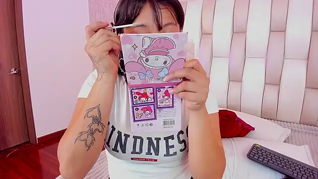 Snapshot of Adhara_Vil chatting on February 21, 2026, 8:00 pm Adhara Vil online show from February 21, 2026, 8:00 pm