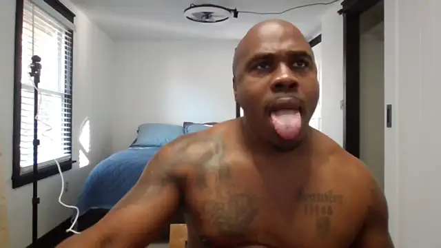 Snapshot of TheCrushExperience chatting on March 5, 2026, 9:54 pm TheCrushExperience online show from March 5, 2026, 9:54 pm