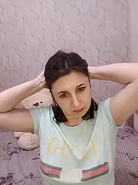 Koshova1836 online show from May 10, 2026, 8:22 pm