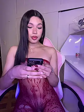 DollCamila online show from April 22, 2026, 2:24 pm