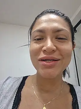 Snapshot of Ina_Jody_ chatting on July 19, 2026, 3:42 pm Ina Jody online show from July 19, 2026, 3:42 pm