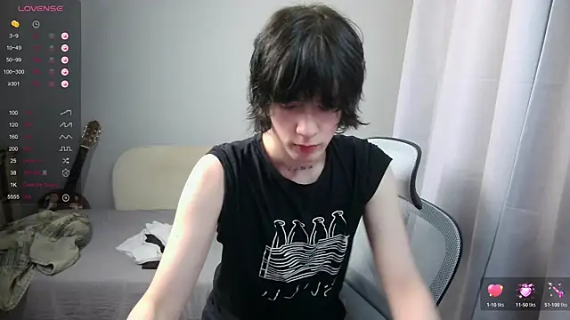 LeonBoykisser online show from March 1, 2026, 6:08 pm