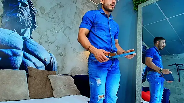 Snapshot of Vans_Ross chatting on February 19, 2026, 7:22 pm Vans Ross online show from February 19, 2026, 7:22 pm