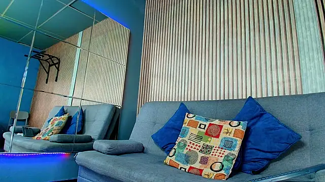 Snapshot of Vans_Ross chatting on March 17, 2026, 7:50 pm Vans Ross online show from March 17, 2026, 7:50 pm