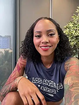 LizStorm  online show from June 7, 2026, 12:10 pm